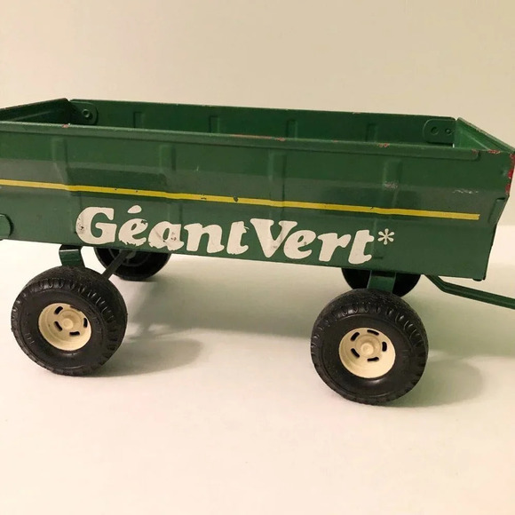 Vintage Ertl Green Giant Toy Tractor and Wagon Promotional Diecast - Picture 13 of 16
